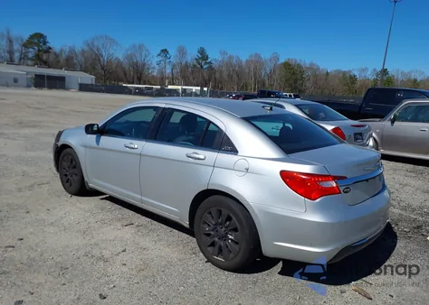 2012 Chrysler 200 Lx из США, поврежденный, VIN 1C3CCBAB6CN320290